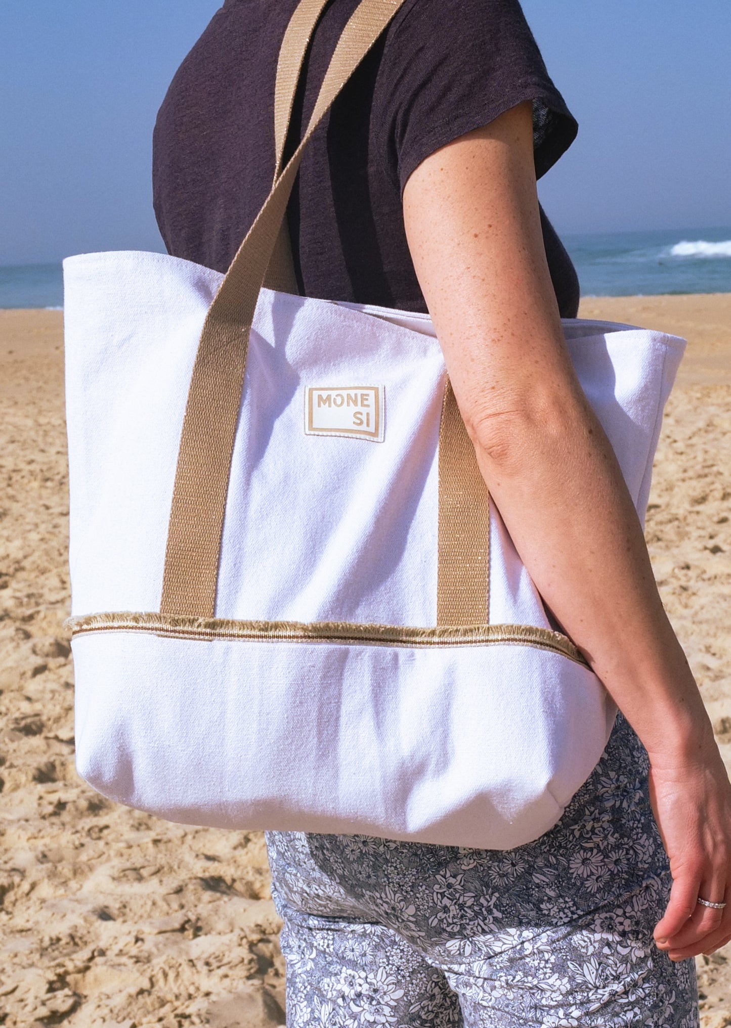 White tote bag